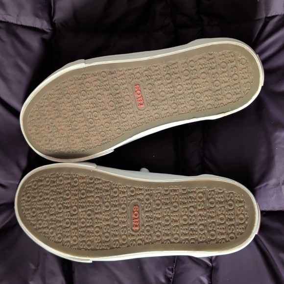 NWOB Taos Size 6 White Canvas Sneakers - Picture 4 of 6